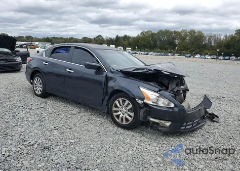 2015 Nissan Altima 2.5 z USA, uszkodzony, nr VIN 1N4AL3AP7FC283549